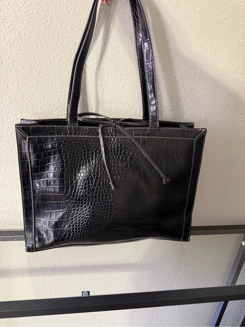 Liz Claiborne Black Croc Embossed Structured Tote Shoulder Bag - Picture 3 of 9